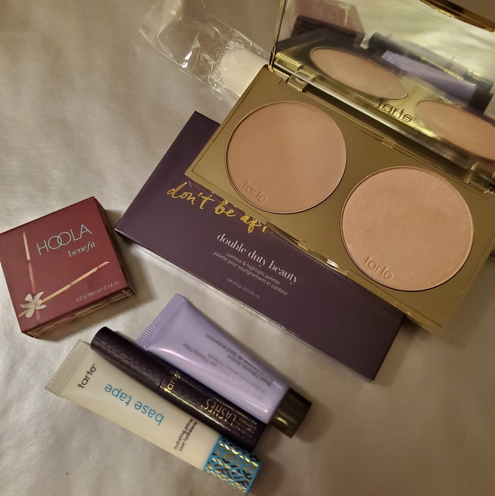 Tarte Palette, Hoola Bronzer, travel sized makeup